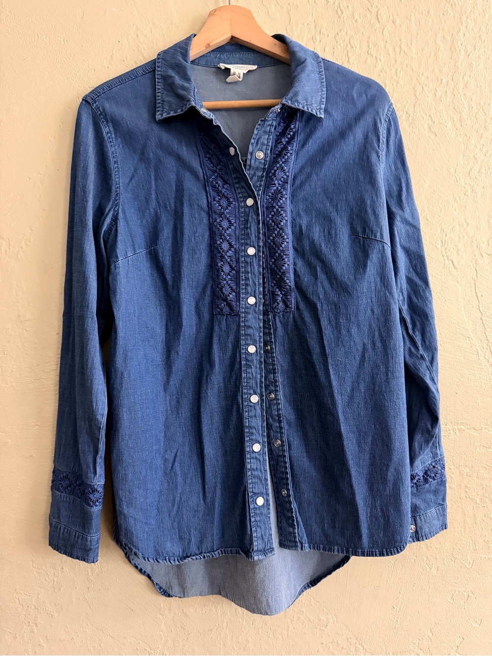 Women's Indigo Denim Button-Down Shirt with Lace Trim